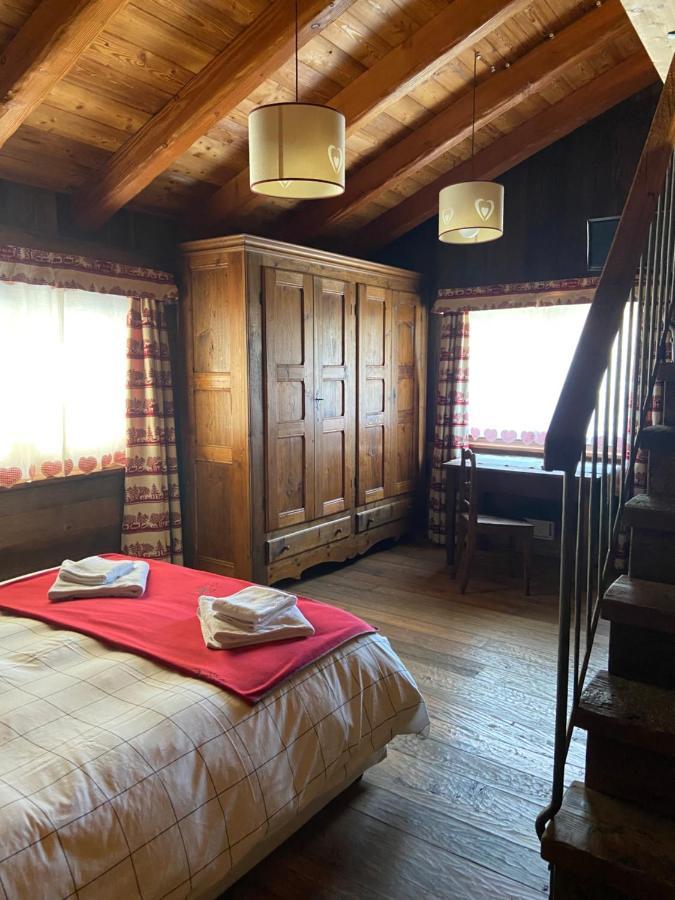 Le Relais De La Grandze Hotel Doues Buitenkant foto