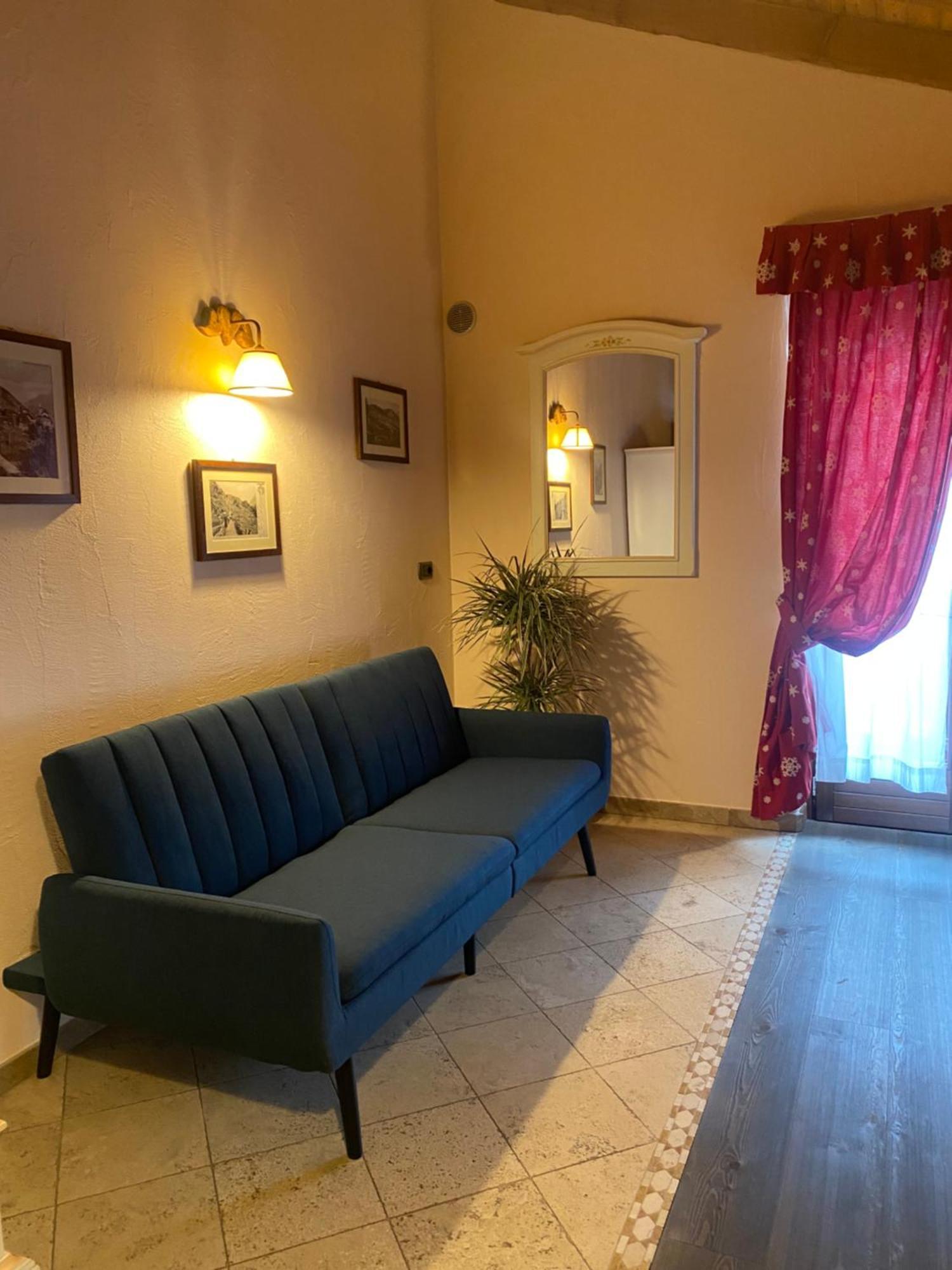 Le Relais De La Grandze Hotel Doues Buitenkant foto