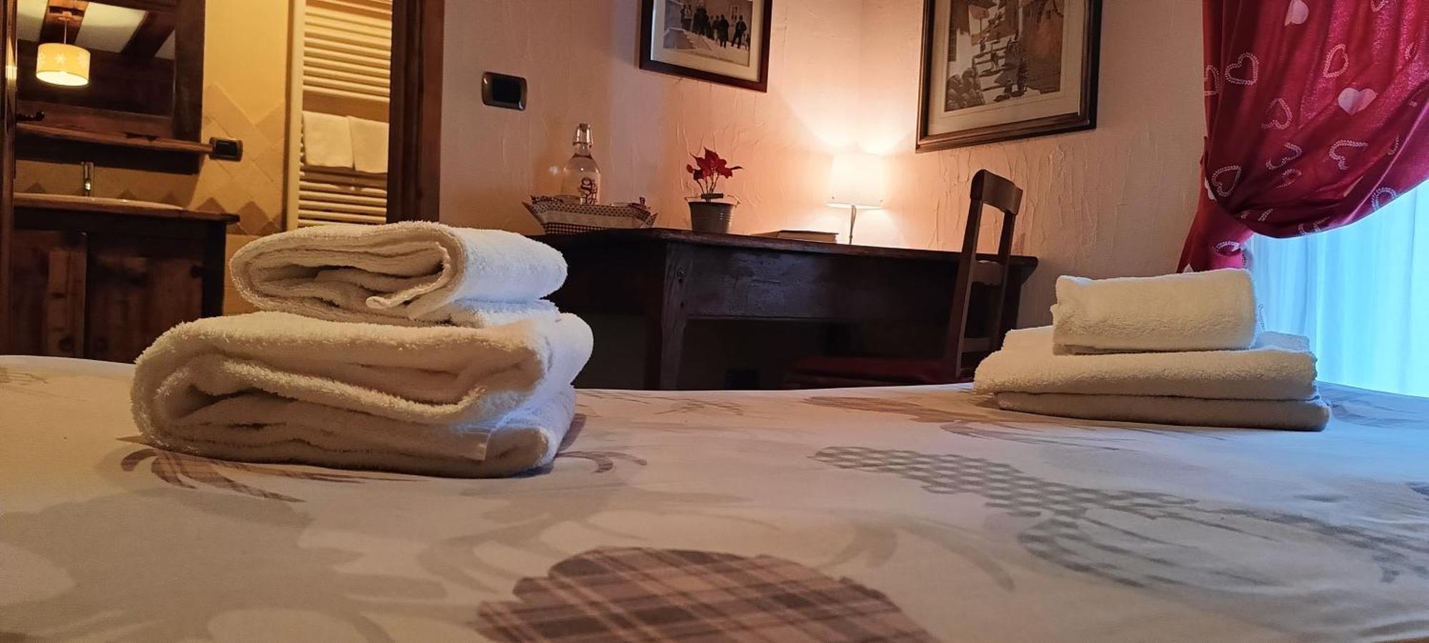 Le Relais De La Grandze Hotel Doues Buitenkant foto