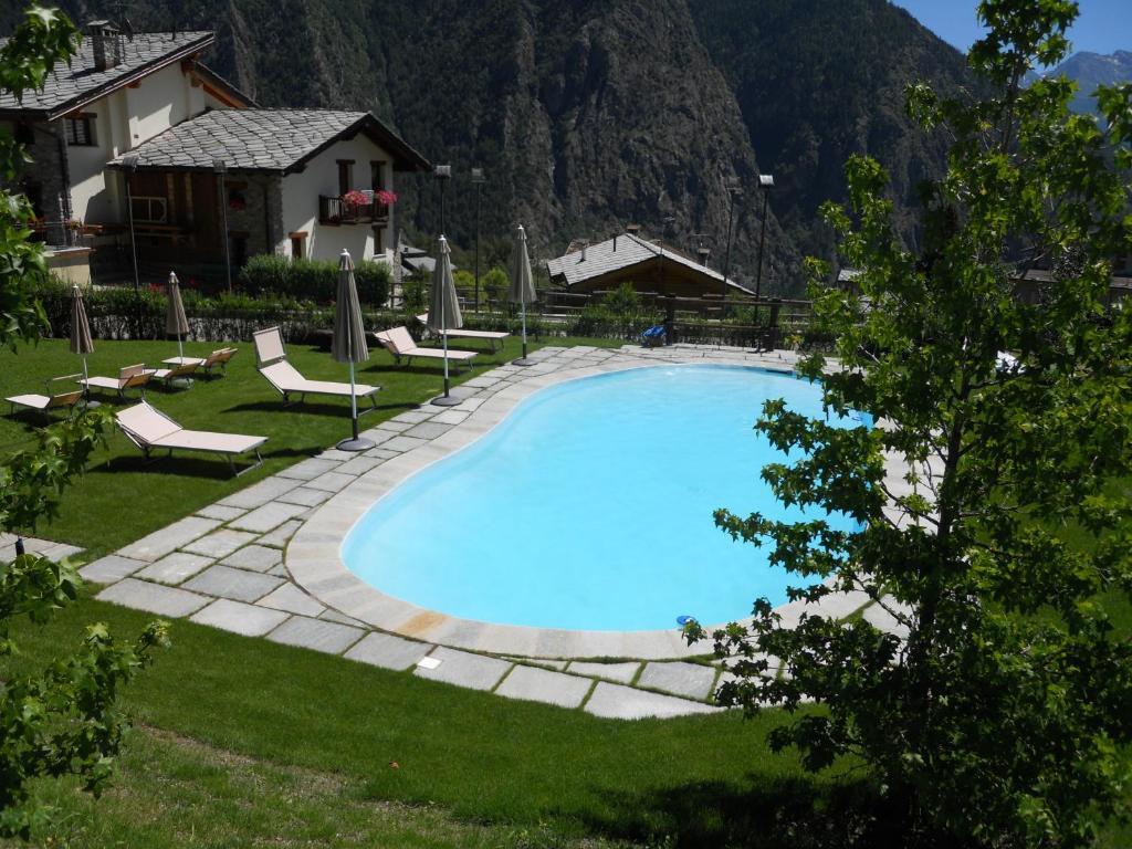 Le Relais De La Grandze Hotel Doues Buitenkant foto