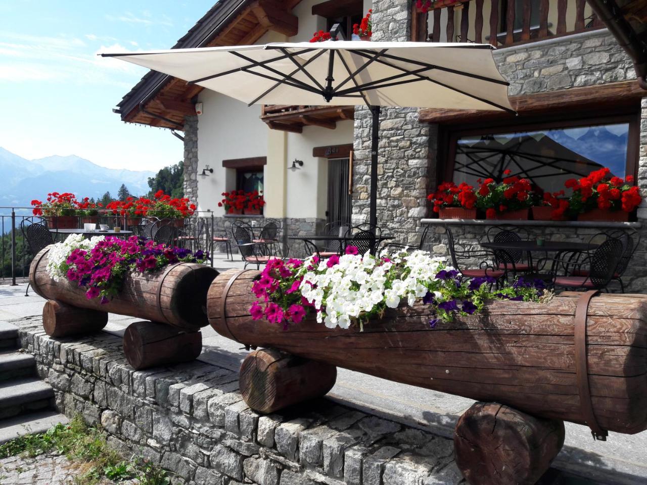 Le Relais De La Grandze Hotel Doues Buitenkant foto
