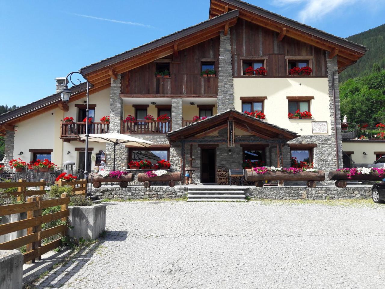 Le Relais De La Grandze Hotel Doues Buitenkant foto
